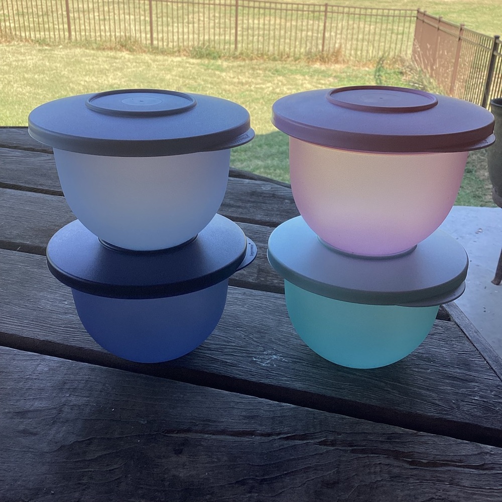 Tupperware Impressions bowls in pastels - set of 4
